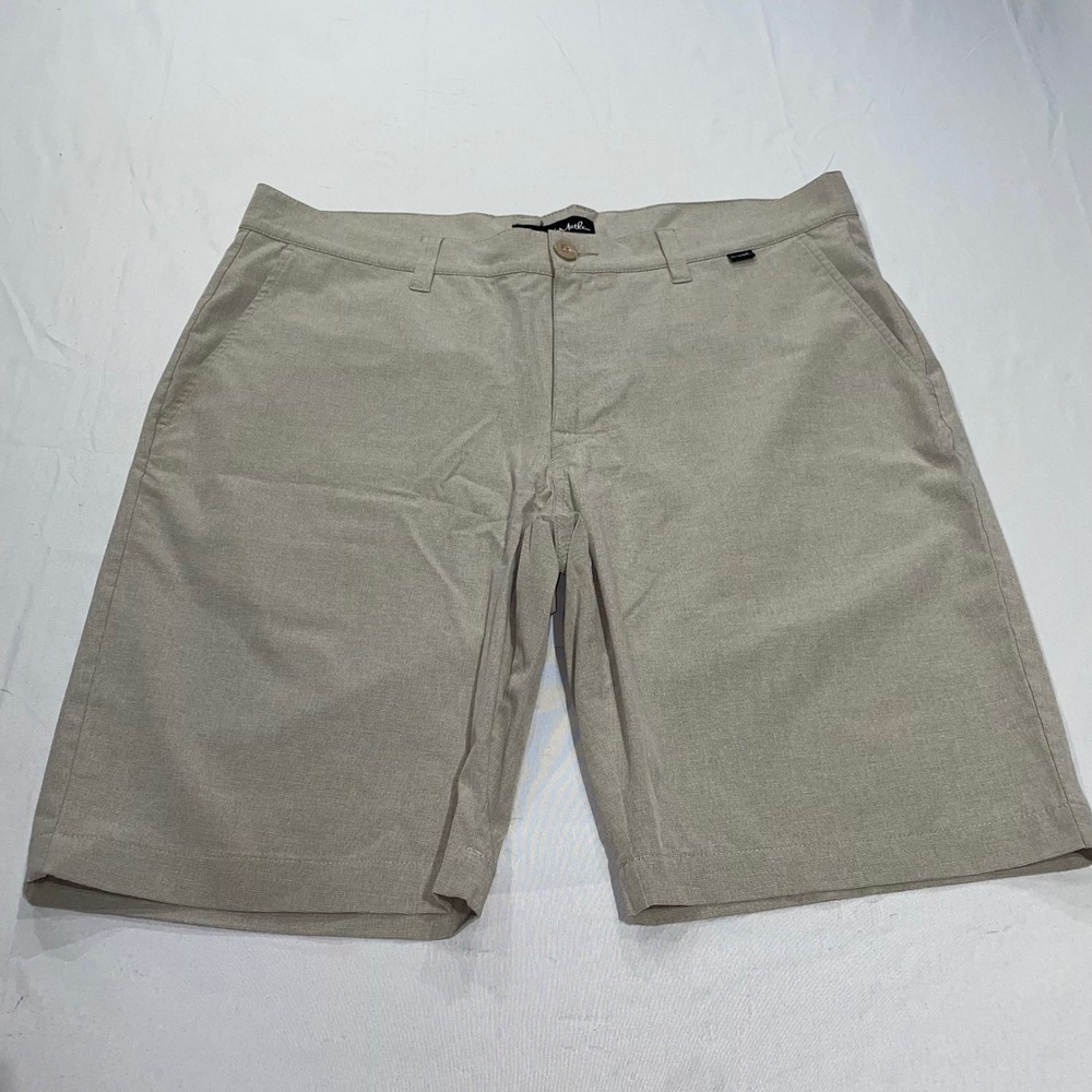Travis Mathew Beck Mens Khaki Tan Golf Performance Shorts Size 36 Stretch